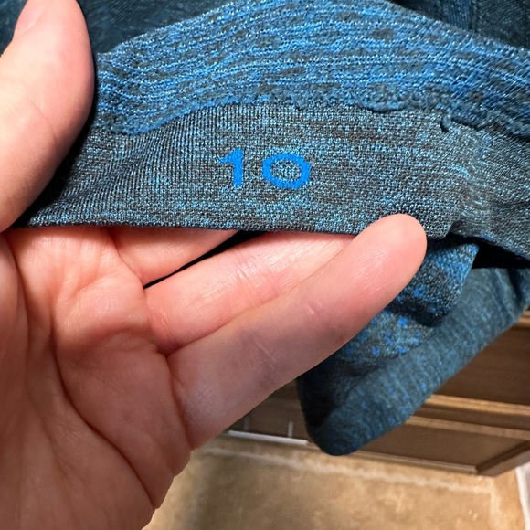 Lululemon Swiftly Tech Racerback Size 10 - Picture 2 of 5